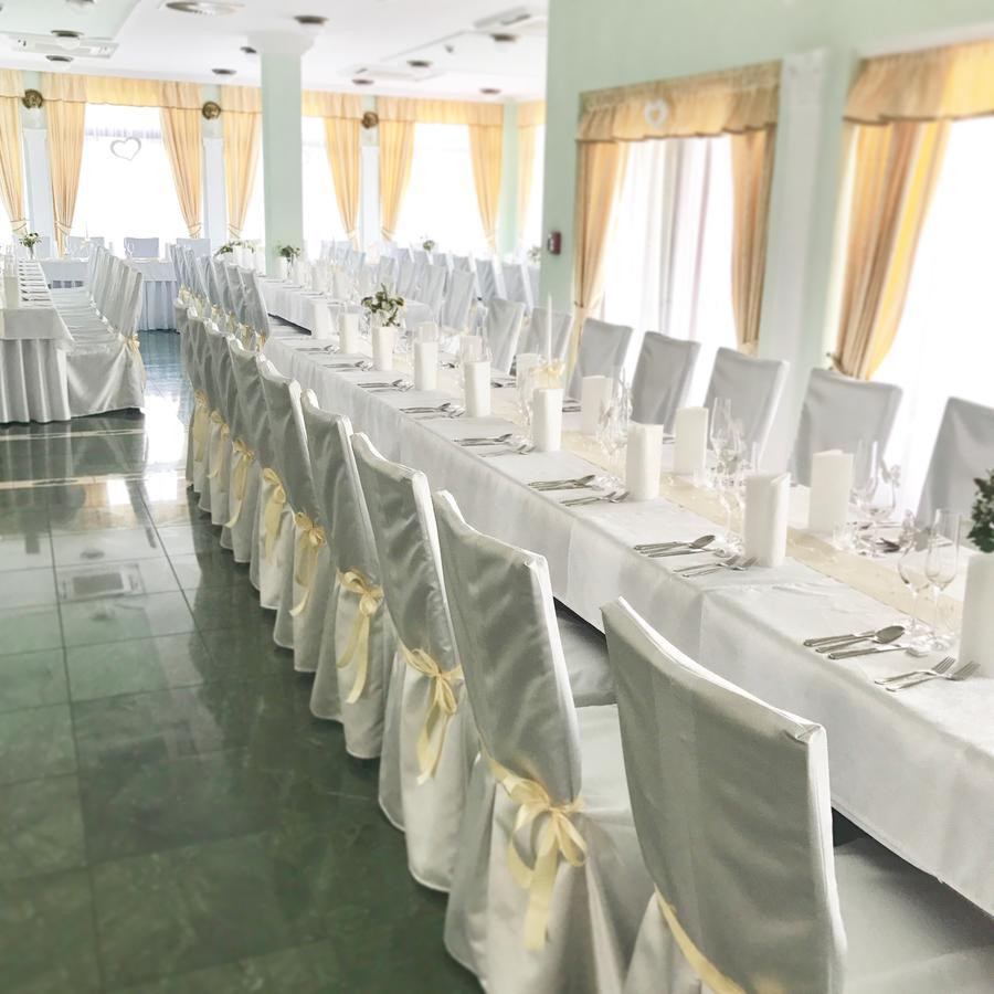 Hotel Viliam Frano นิตรา ภายนอก รูปภาพ